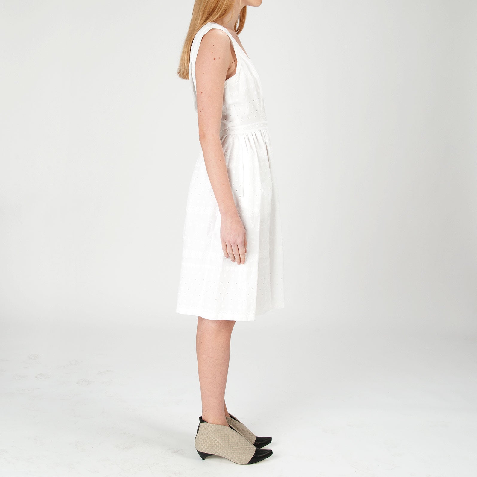 3152 linen and leather booties; grey and black