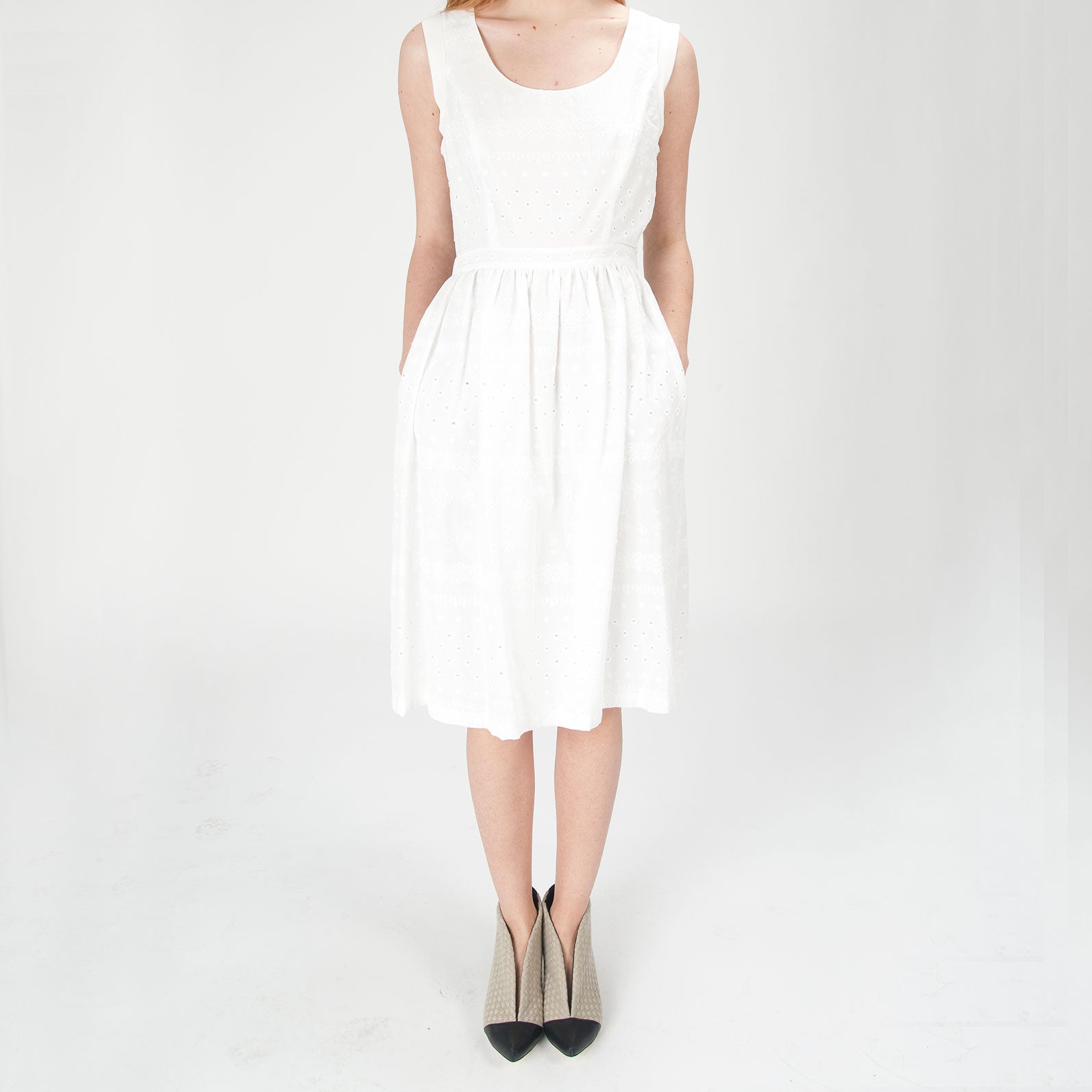 3152 linen and leather booties; grey and black