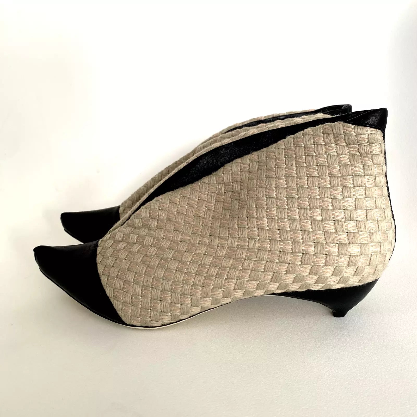 3152 linen and leather booties; grey and black