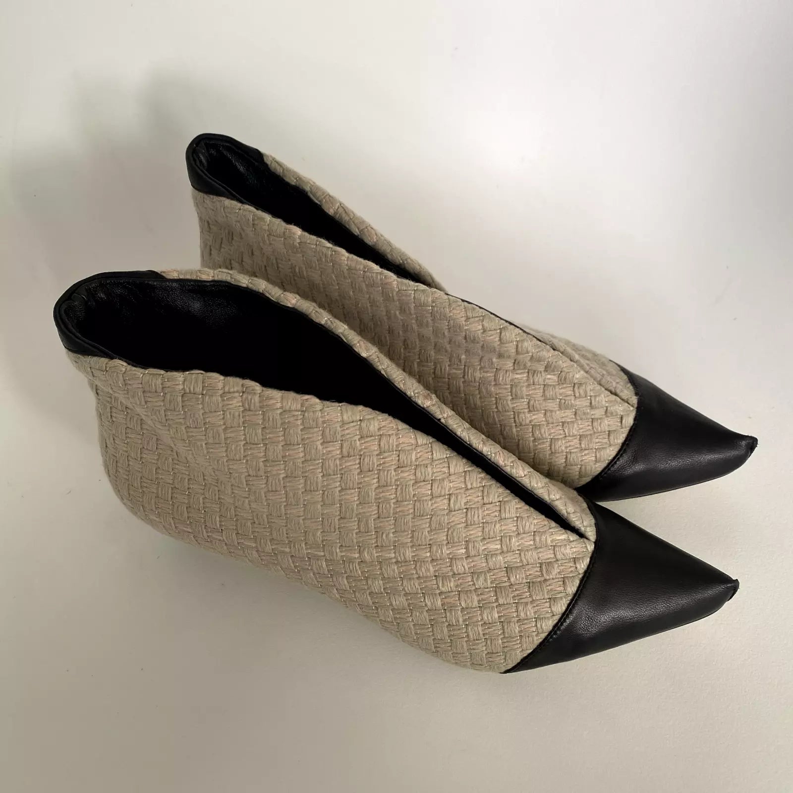 3152 linen and leather booties; grey and black