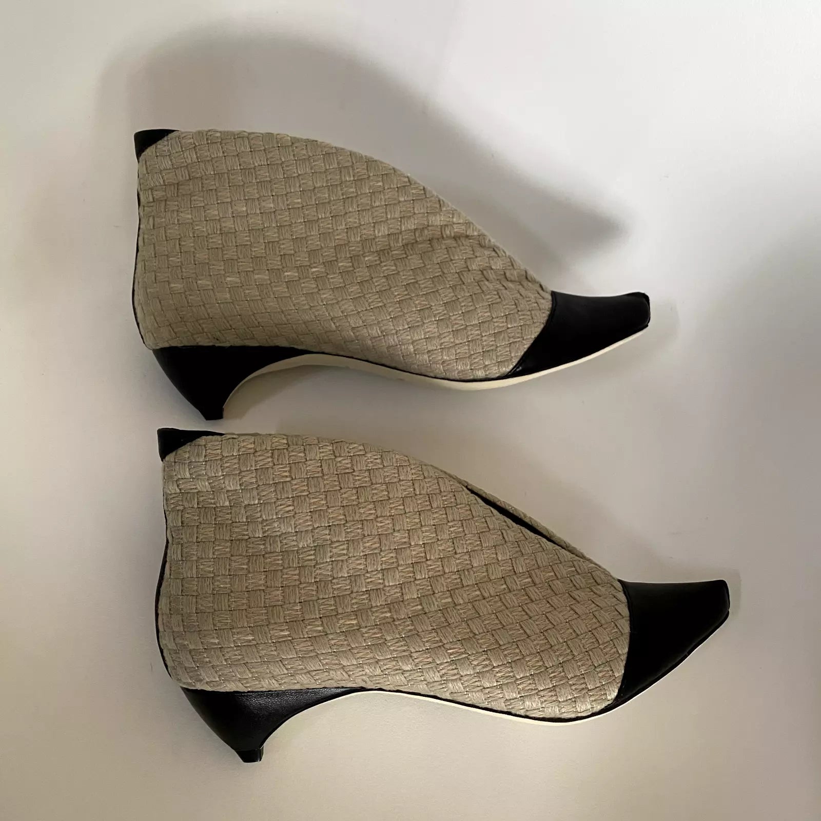 3152 linen and leather booties; grey and black