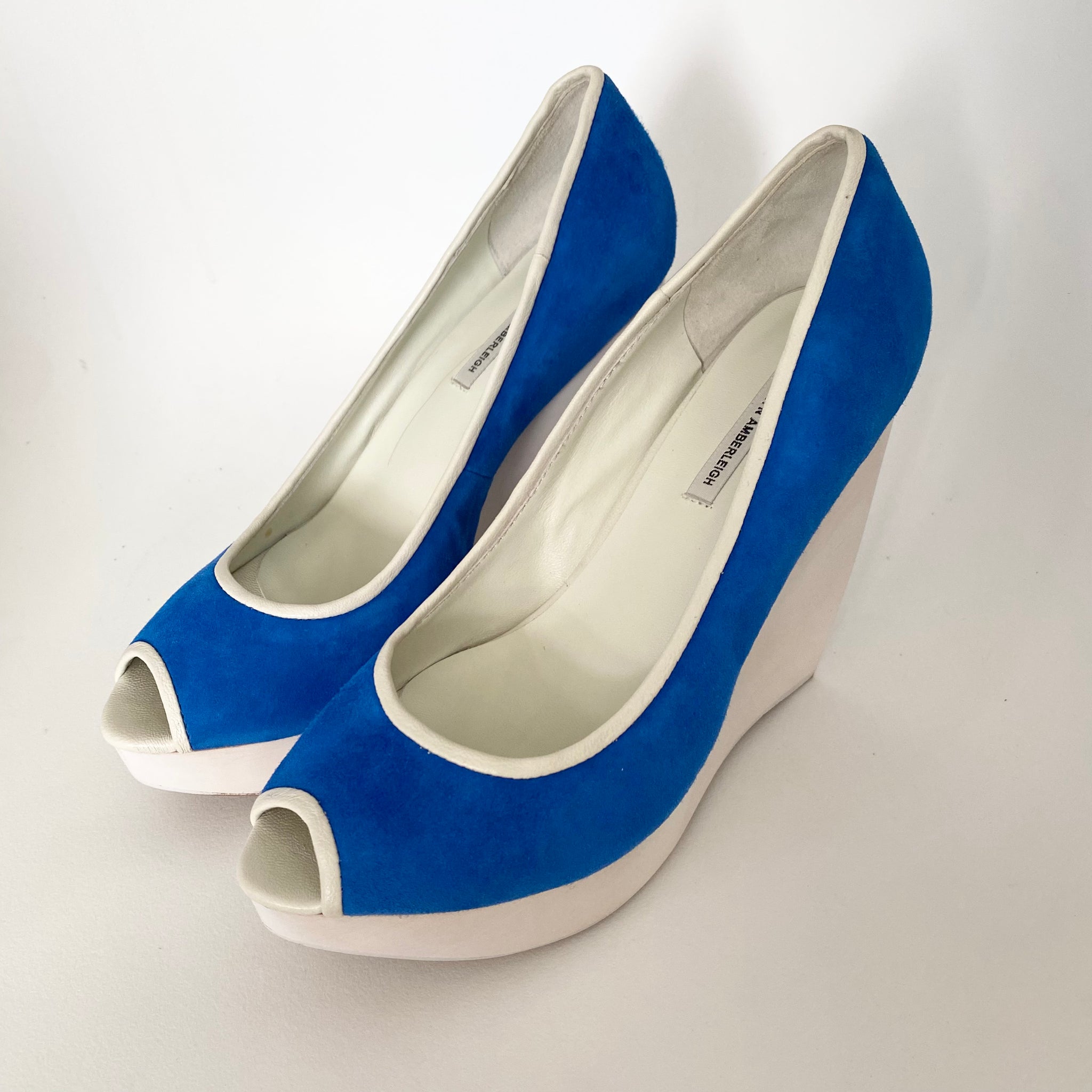 J033 wooden heels; blue suede