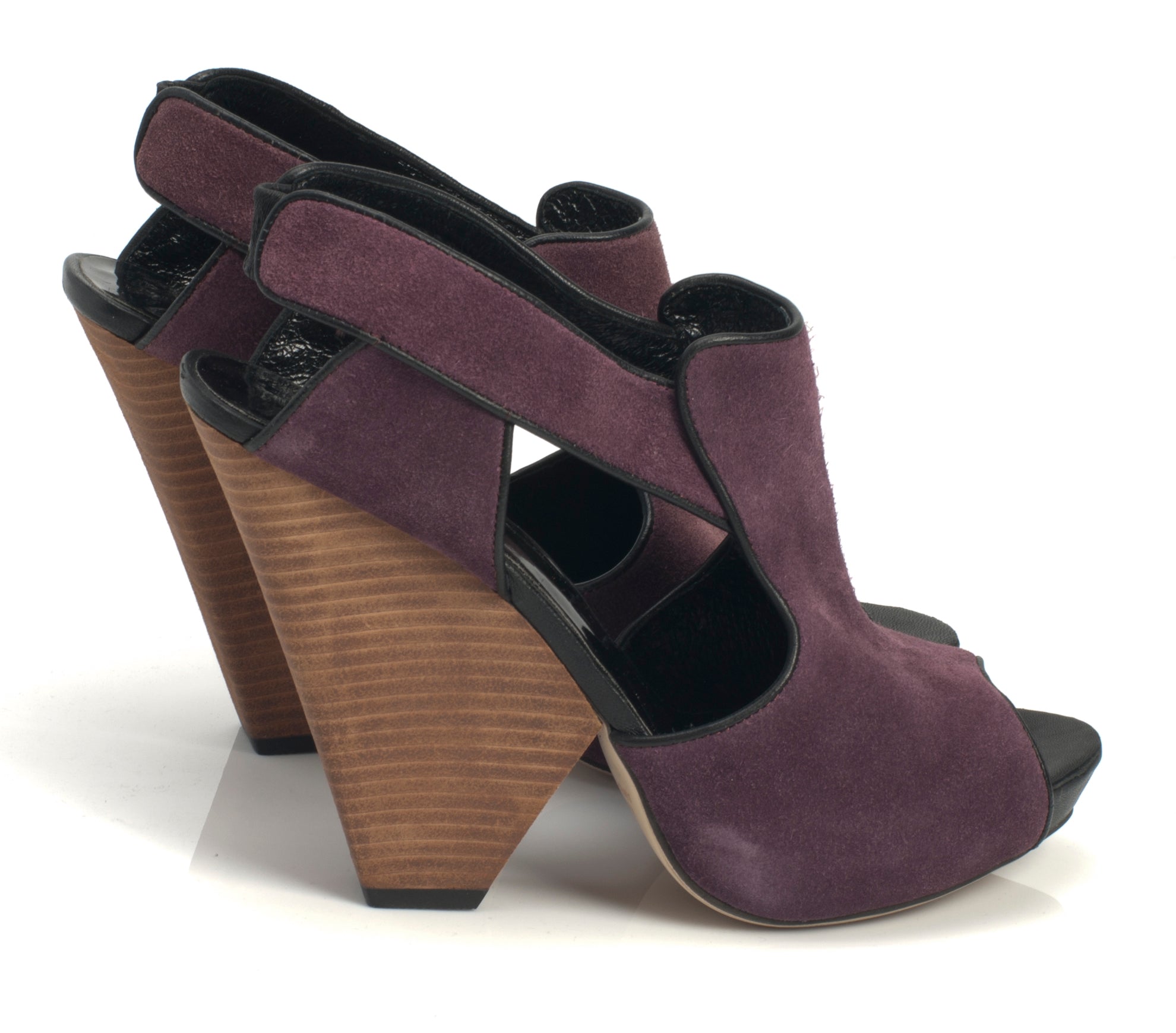 3113 suede slingbacks; chestnut