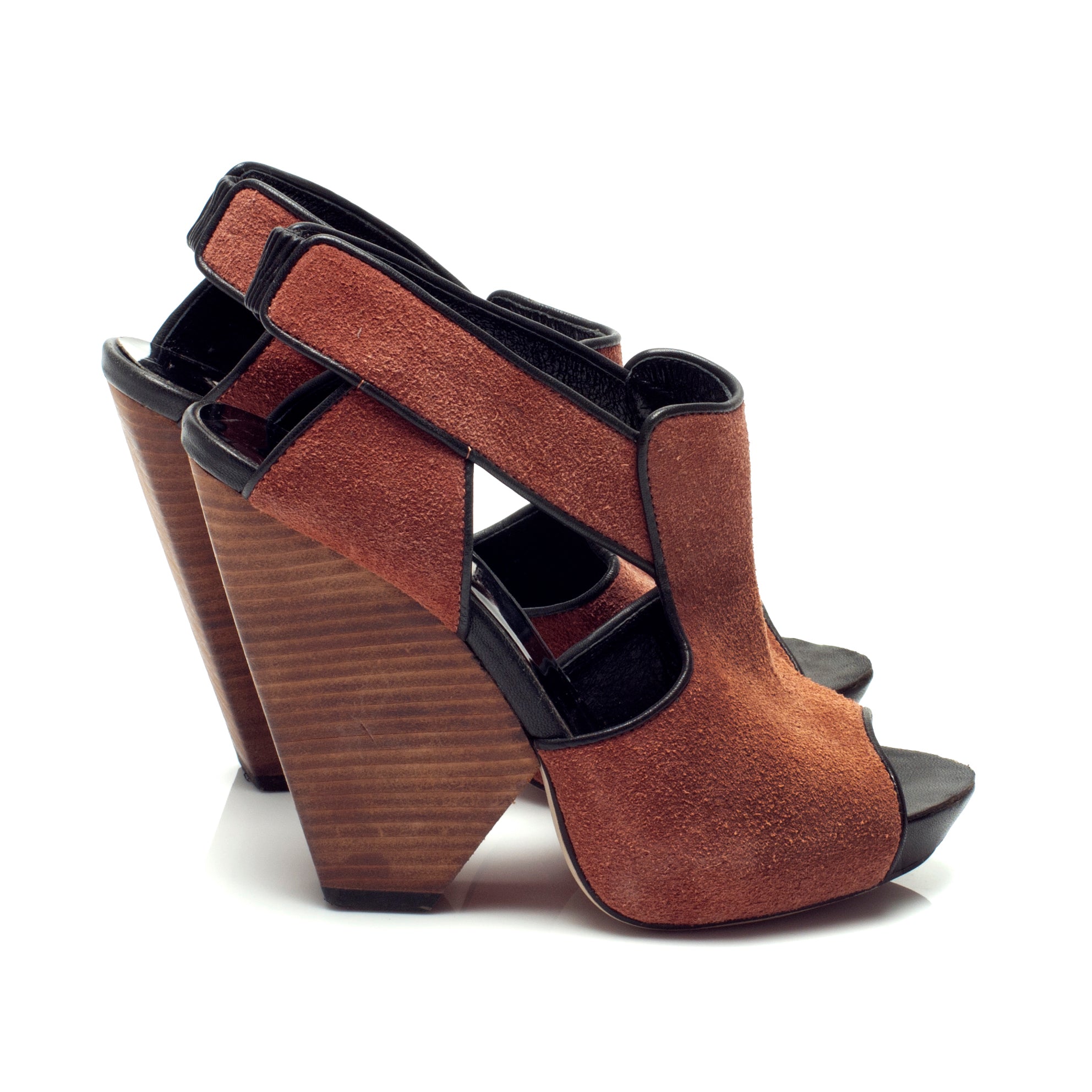3113 suede slingbacks; brick