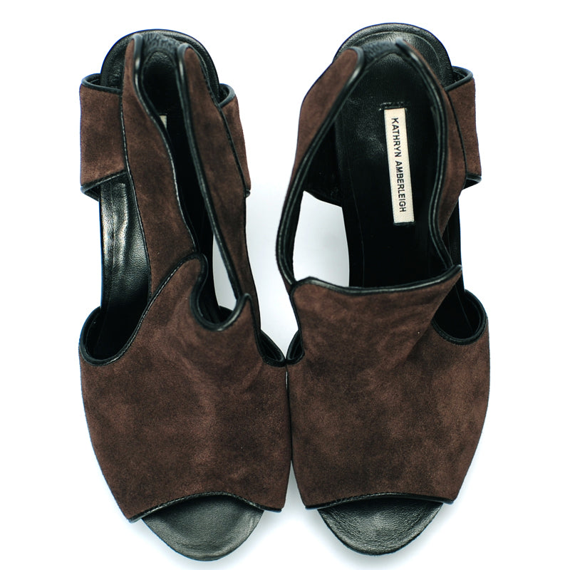 3113 suede slingbacks; brown