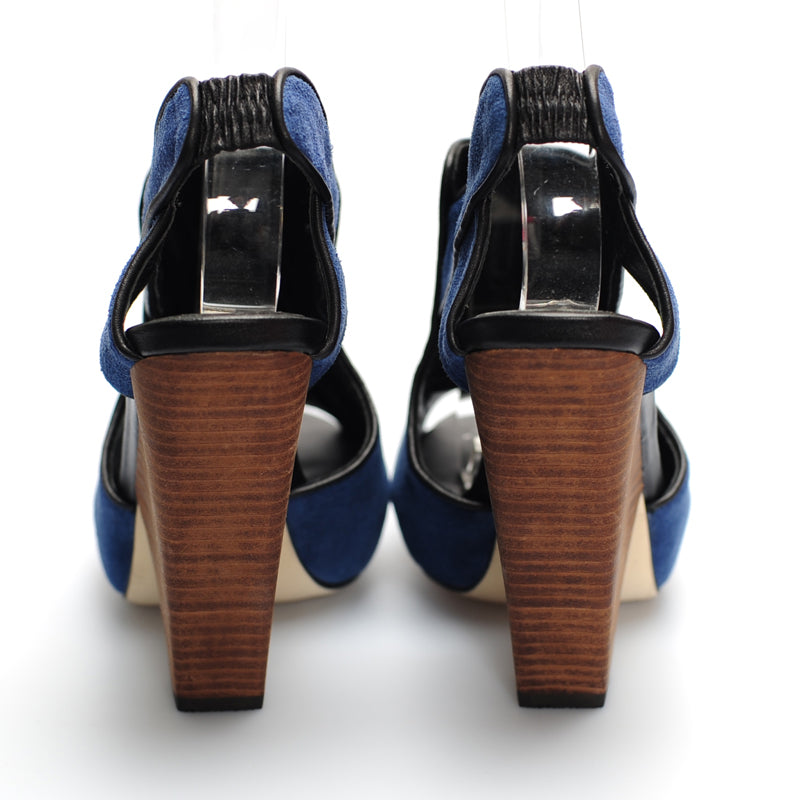 3113 suede slingbacks; marine