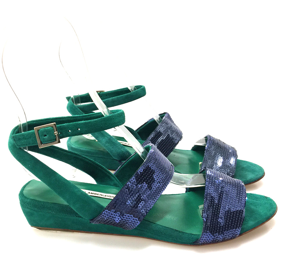 J086 sequin and suede sandals; marine and green