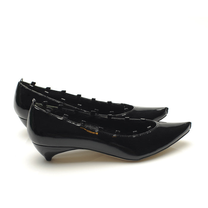 3151 patent leather pumps; black