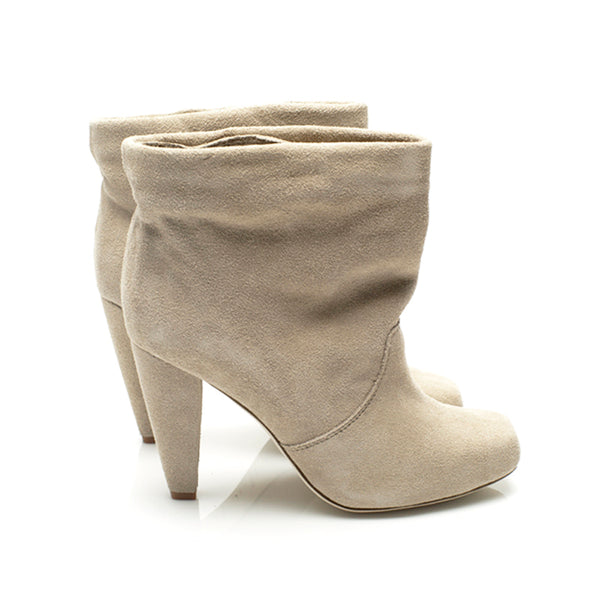 5216 suede boots; almond