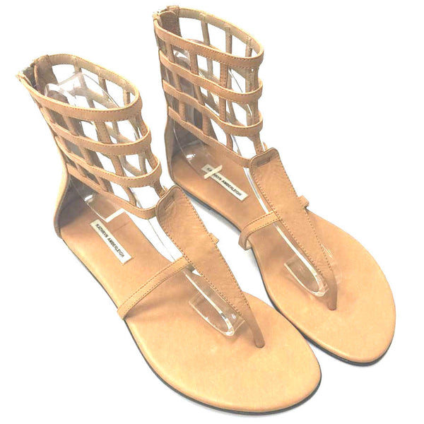 7933 leather sandals; tan
