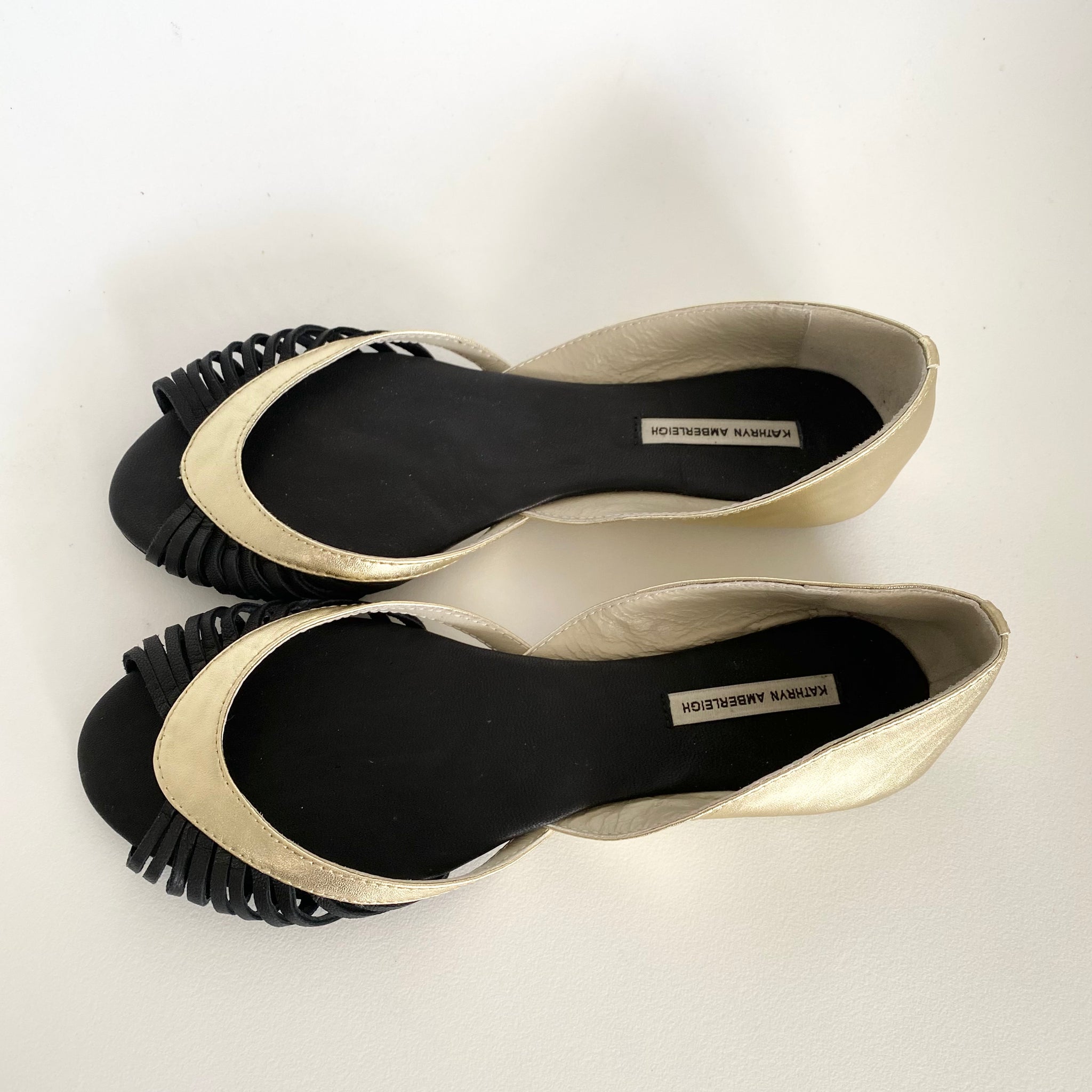 3051 leather loafers; gold and black