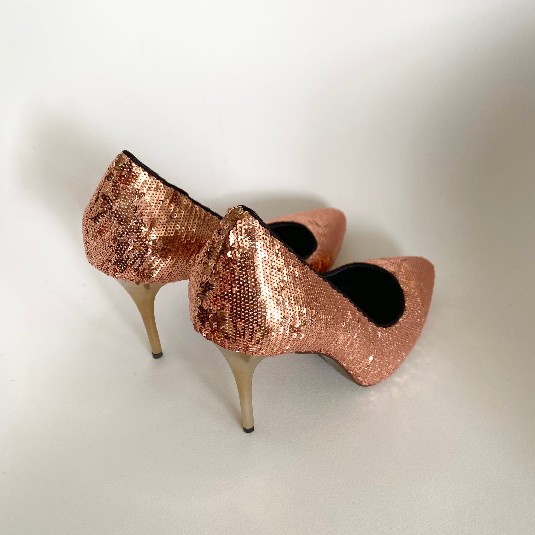 K405 sequin heels; peach