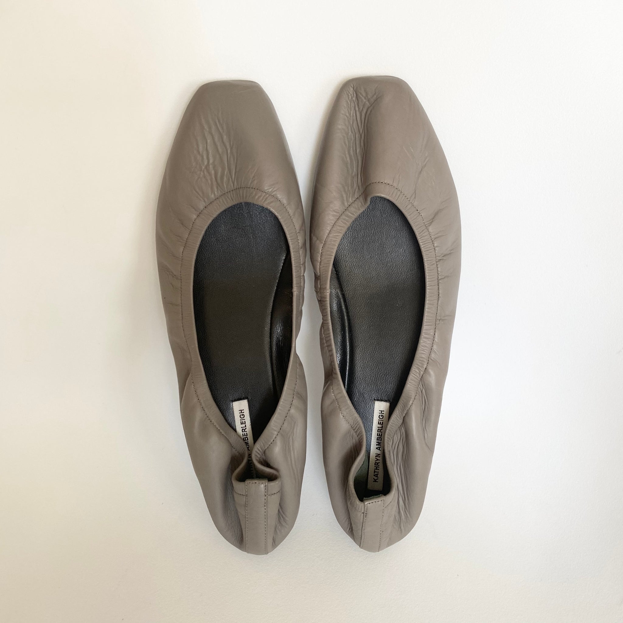 9000 leather loafers; grey