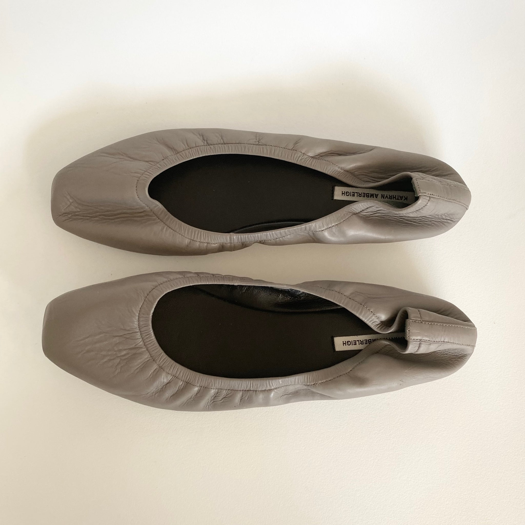 9000 leather loafers; grey