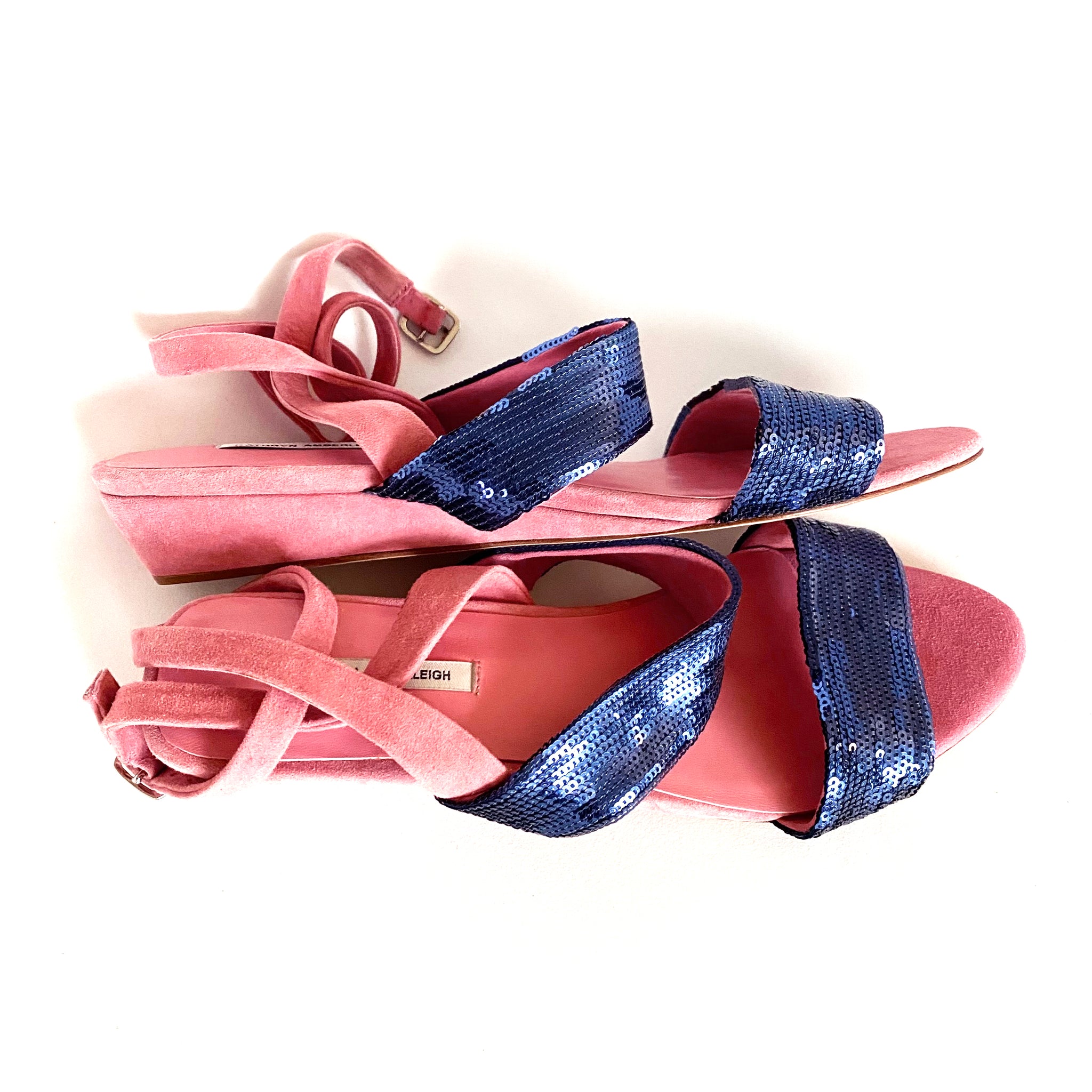 J086 sequin and suede sandals; marine and pink
