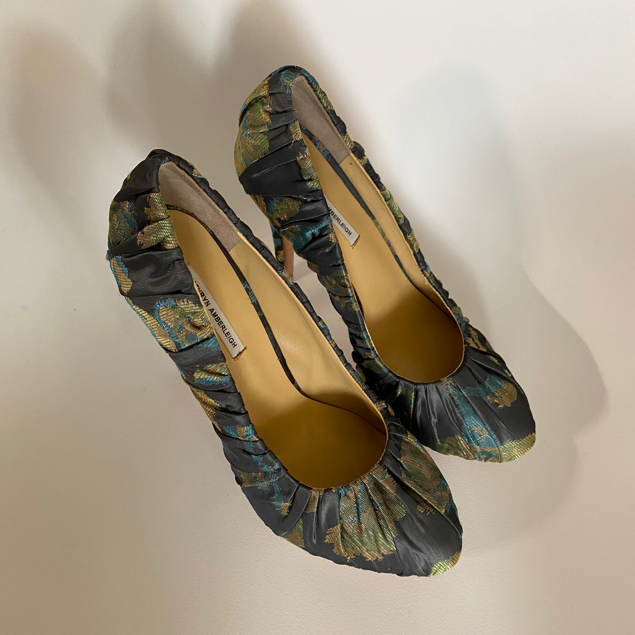 3089 jacquard heels; grey