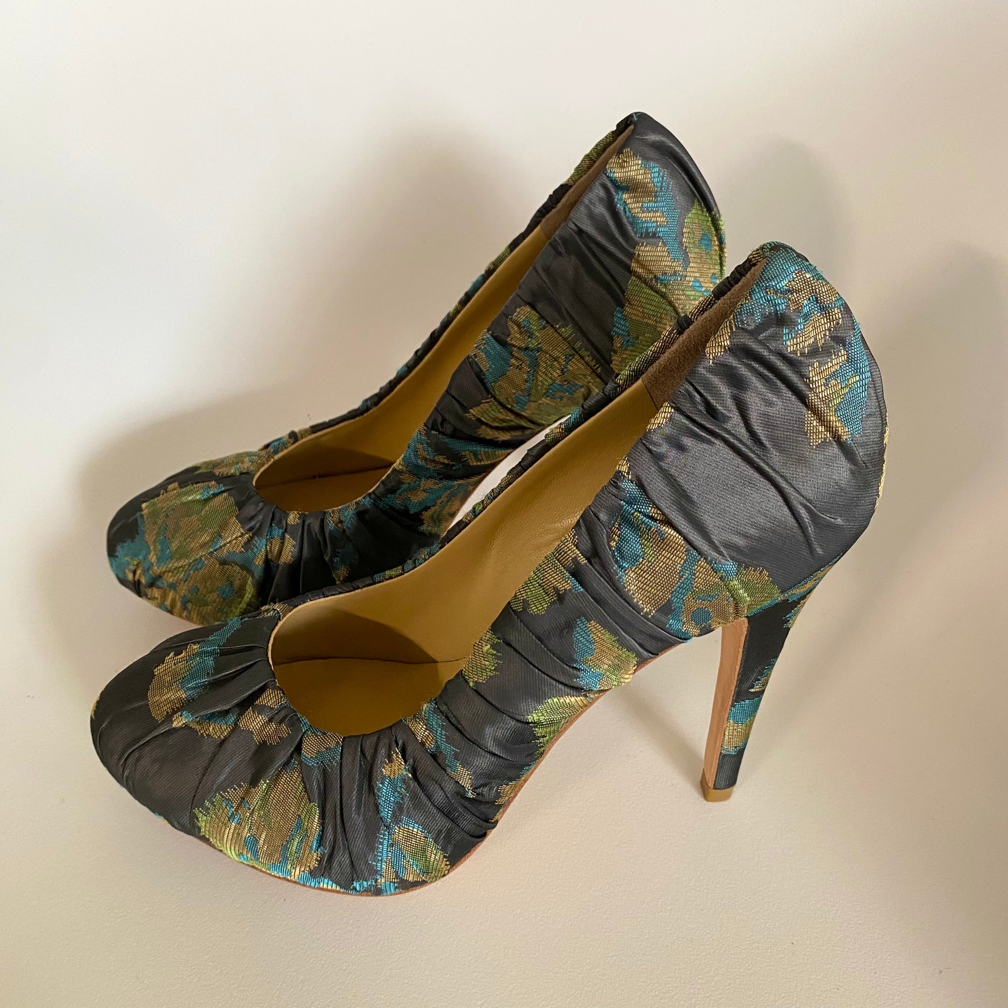 3089 jacquard heels; grey