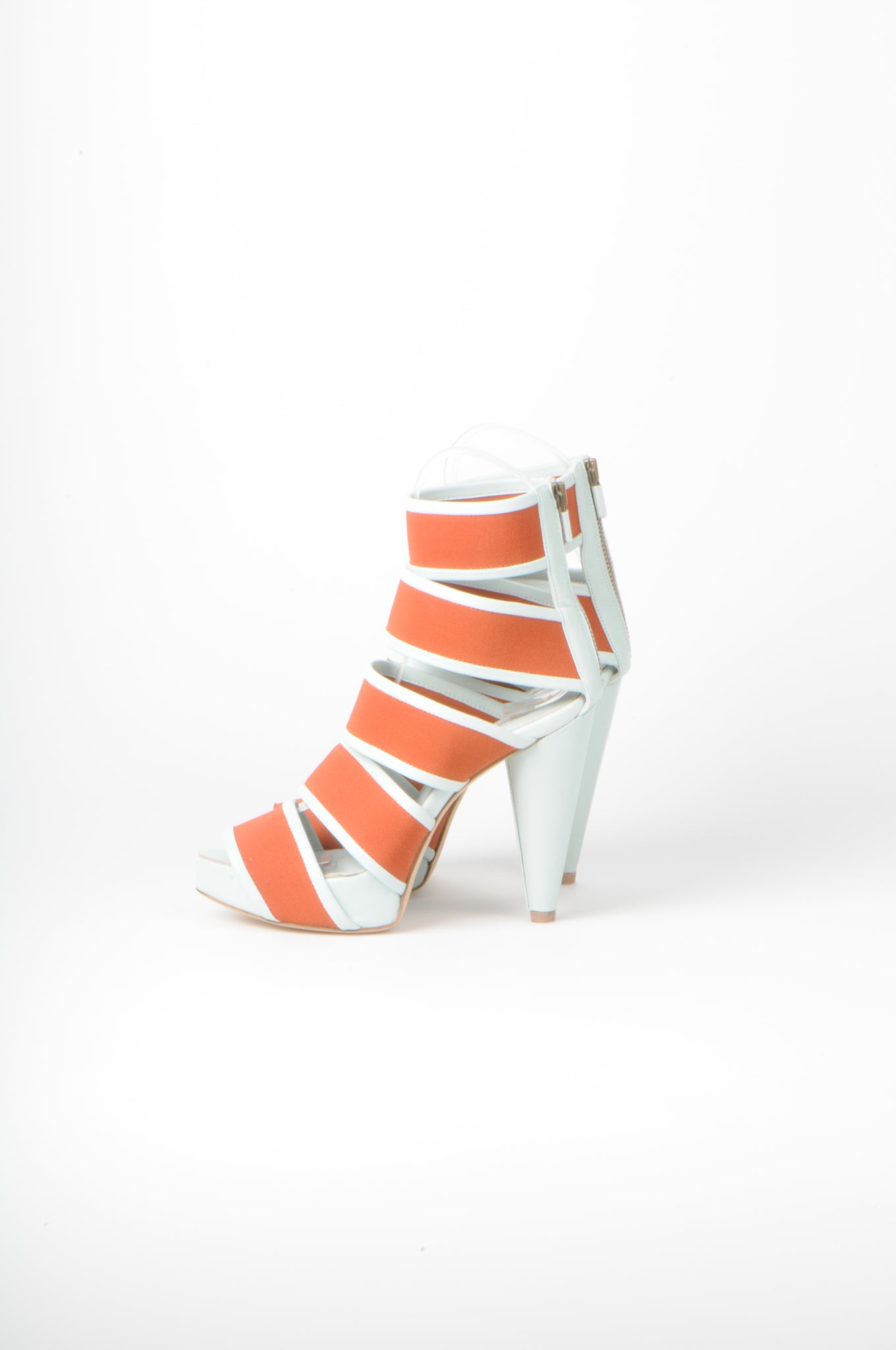 7303 banded heels; tea