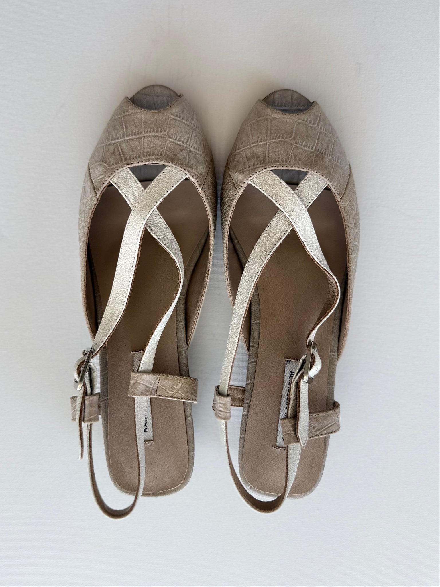J005 leather slingbacks; nude and white
