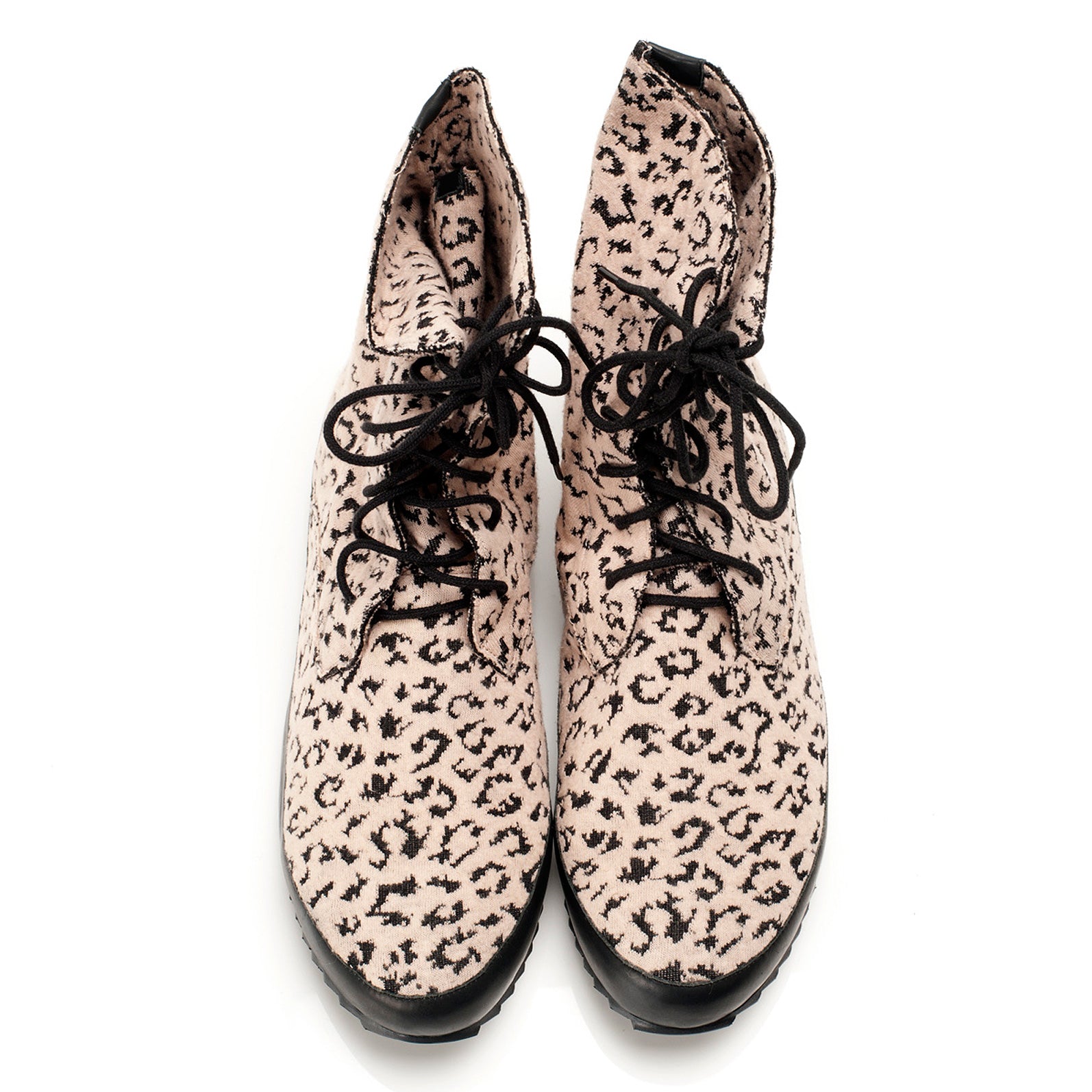 J537 cotton boots; pink leo