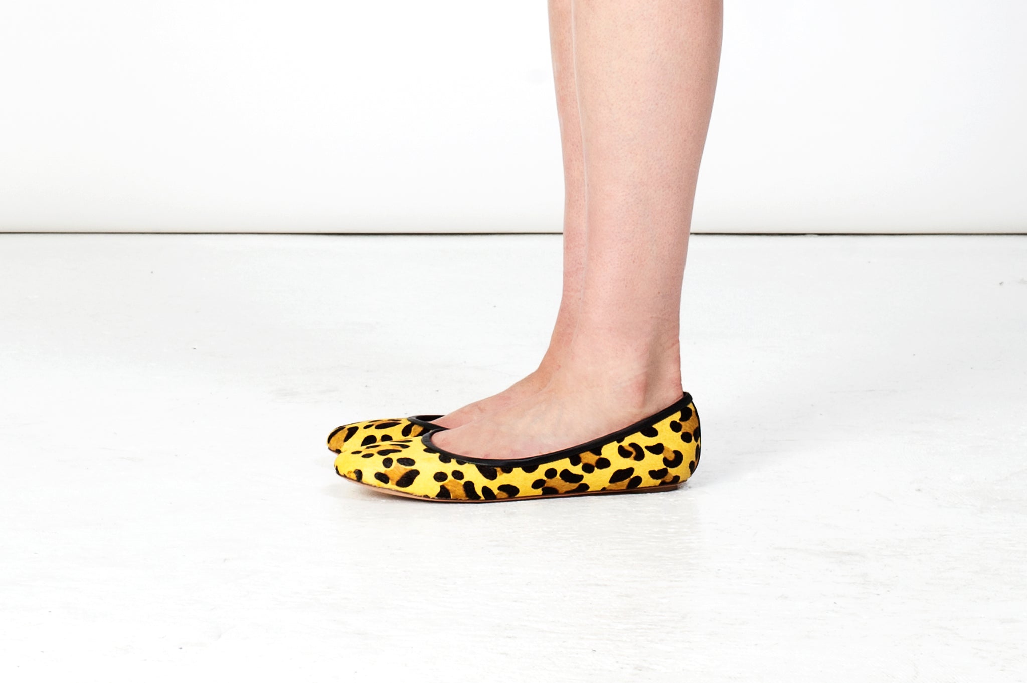 K347 calf-hair leather flats; yellow leopard