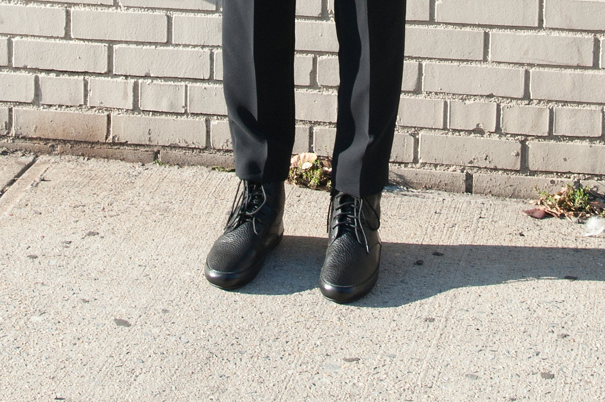 J537 leather boots; black