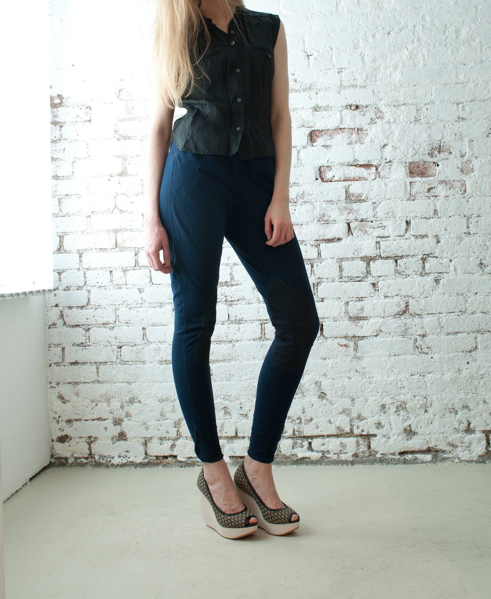 J033 wooden heels; grey multi