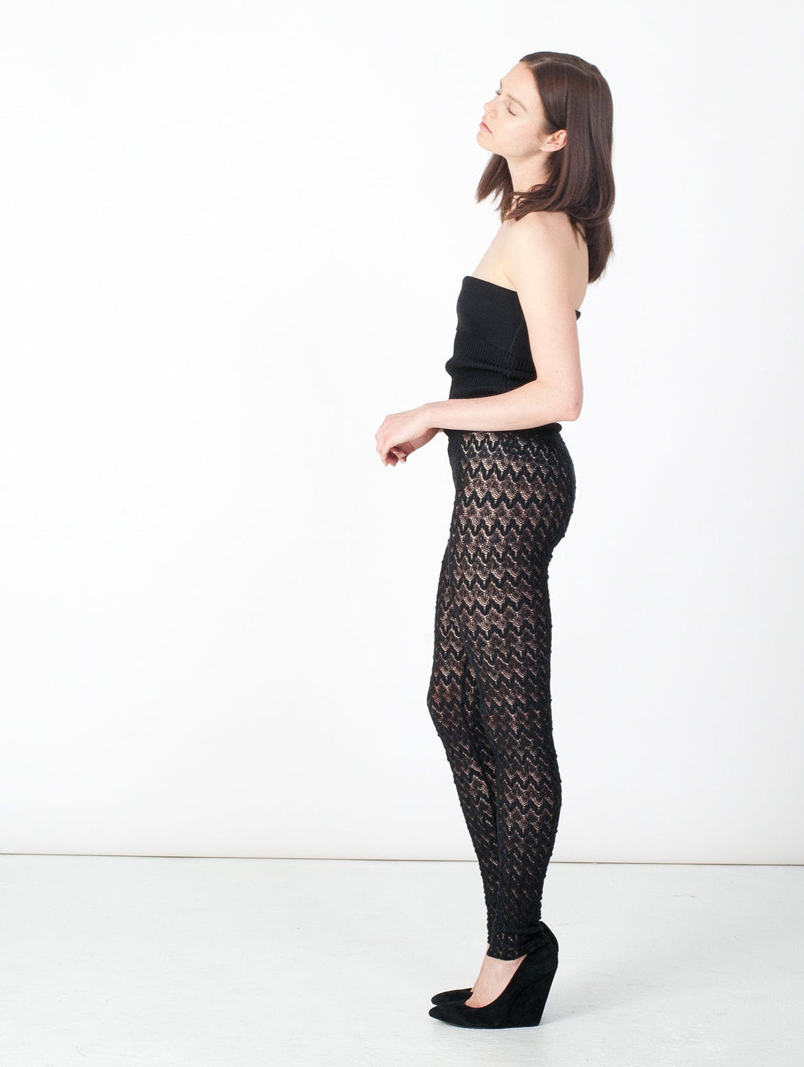 K311 suede pumps; black