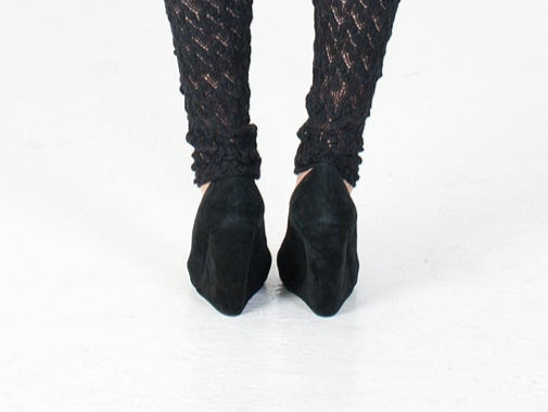 K311 suede pumps; black