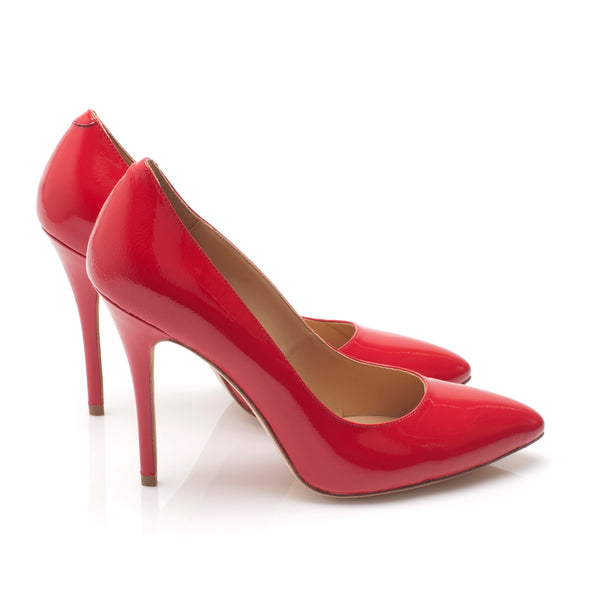 K406 patent leather heels; red