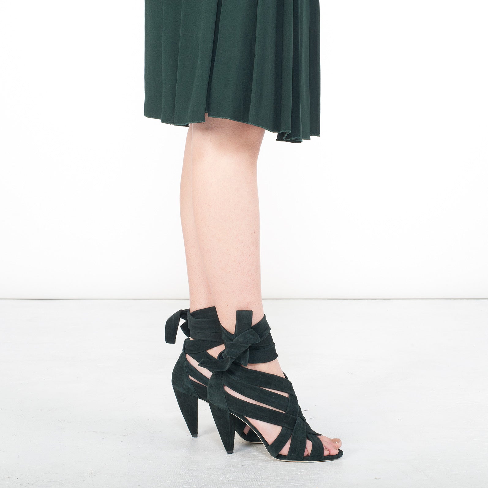 K418 suede heels; dark green