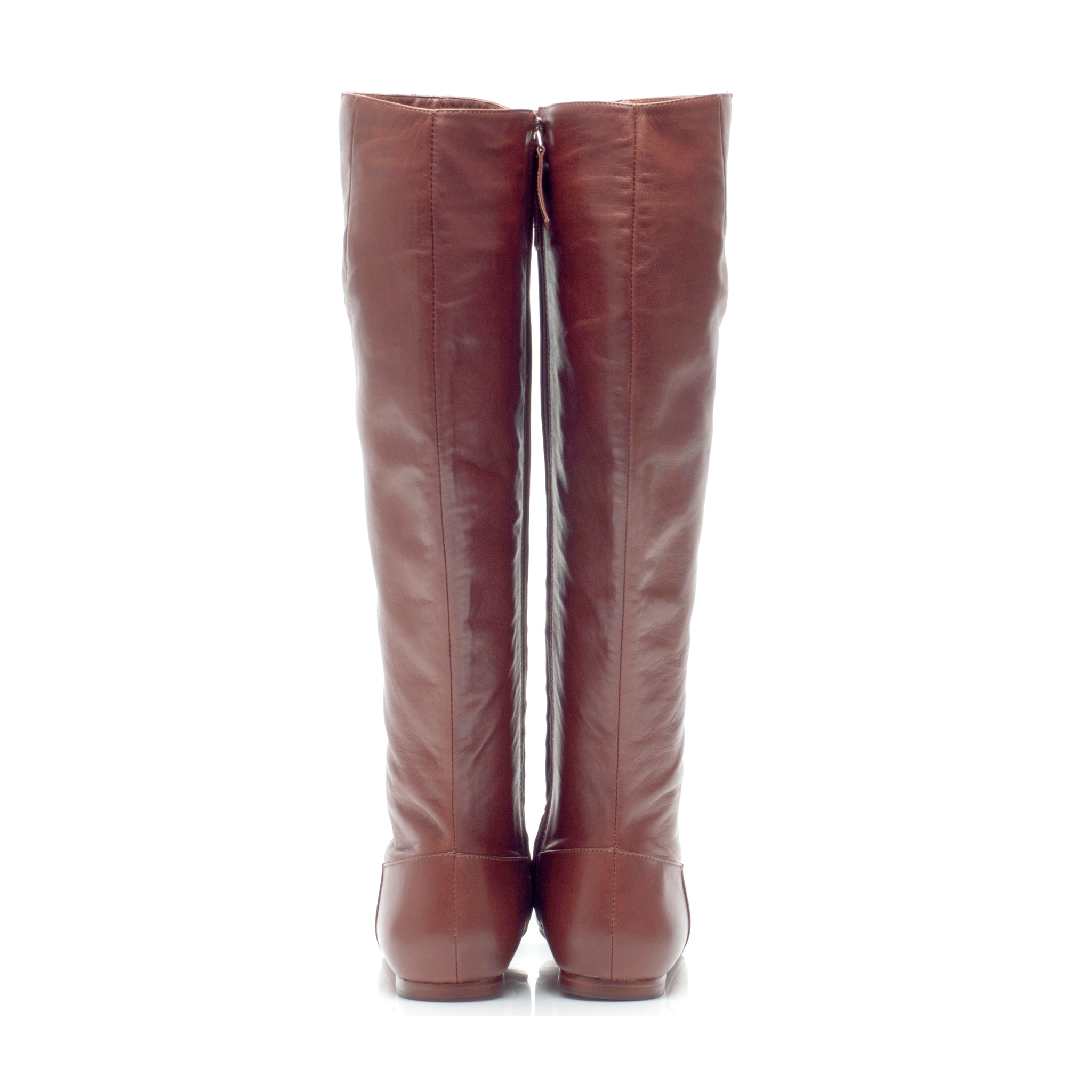 J551 leather boots; luggage