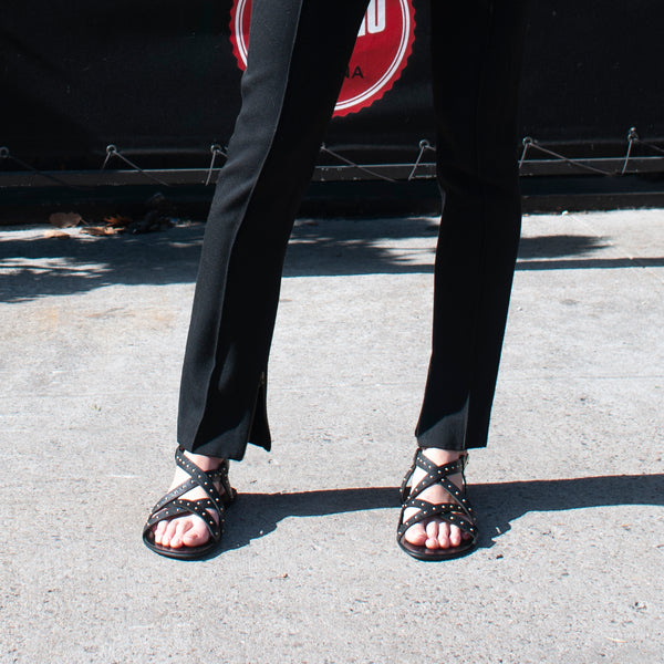 J112 leather sandals; black