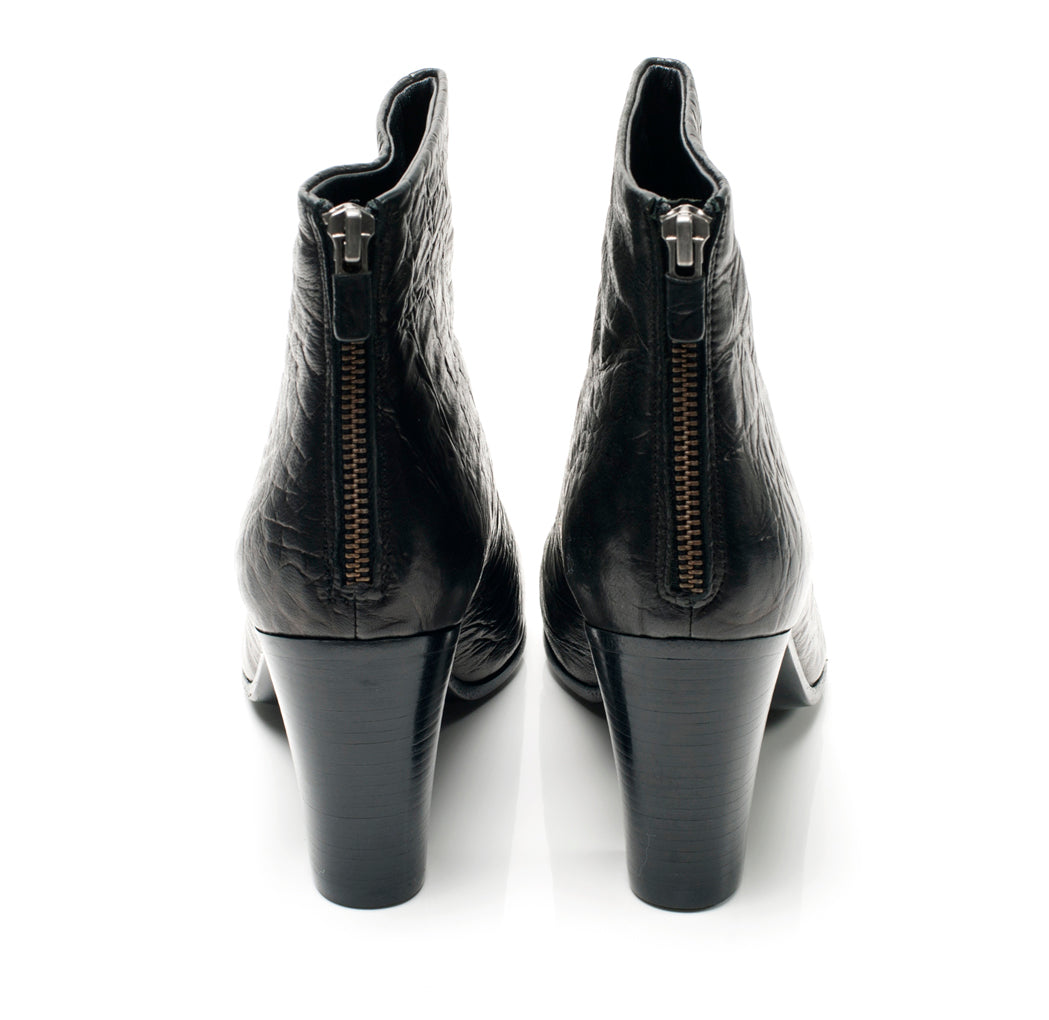 K601 leather boots; black croc