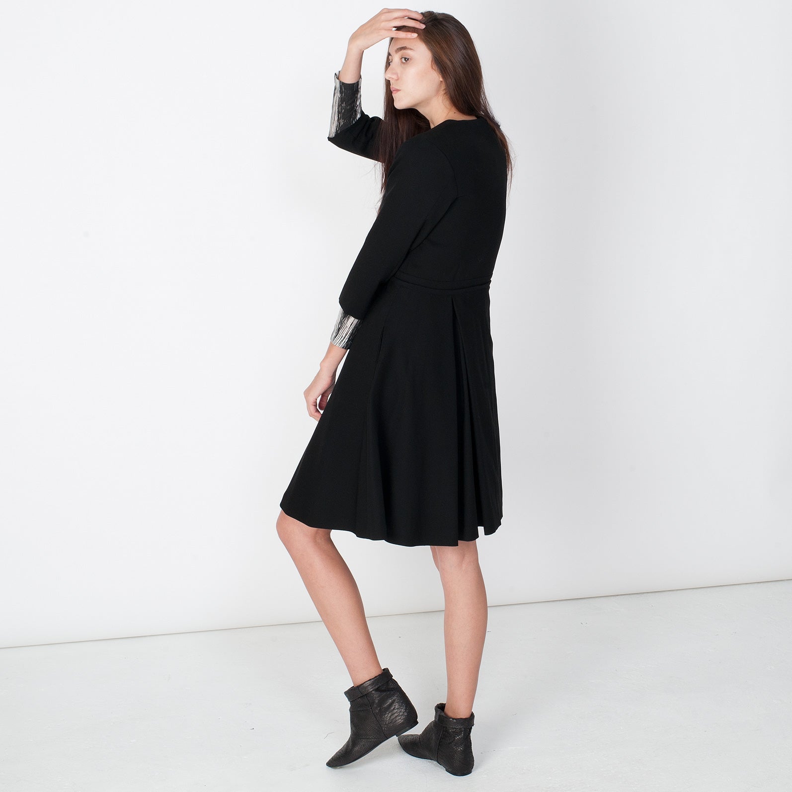 5036 leather boots; black snake