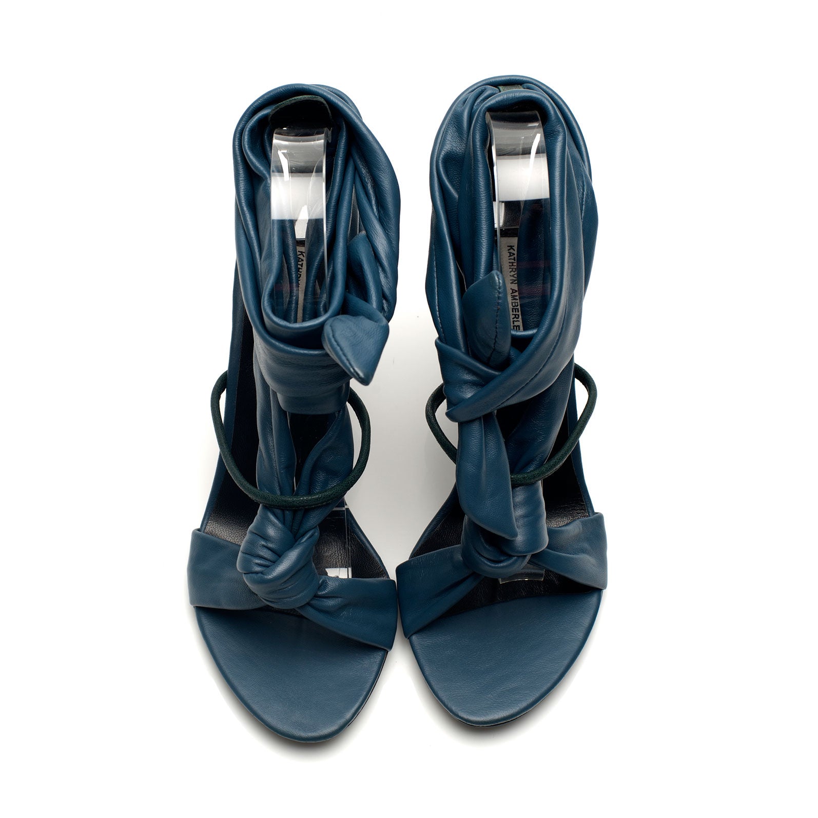 K738 leather heels; prussian blue