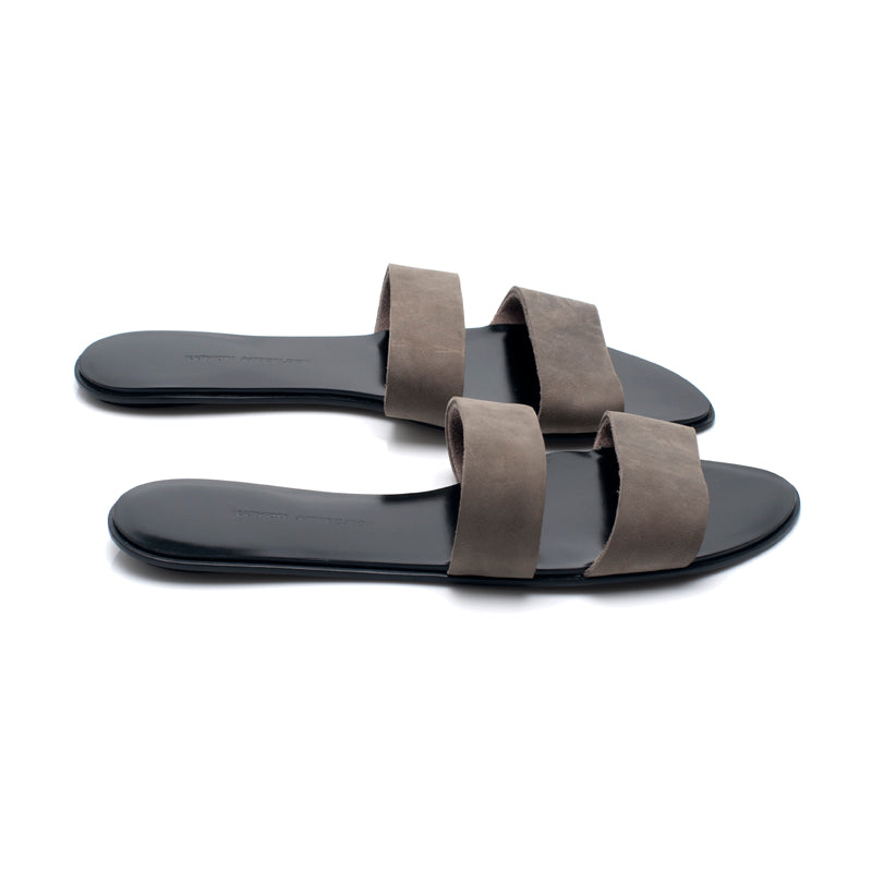 7521 leather slides; mushroom