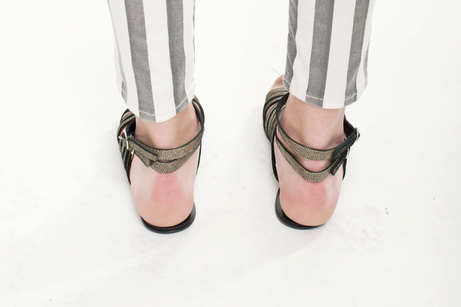 J103 leather sandals; cream lizard