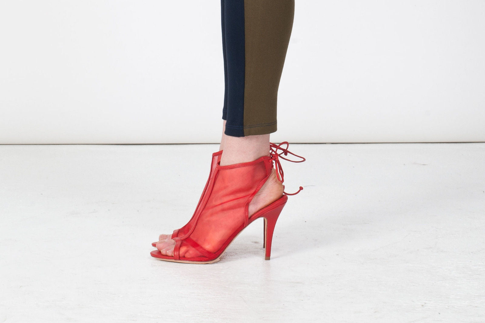 J016 net and leather heels; elec cherry