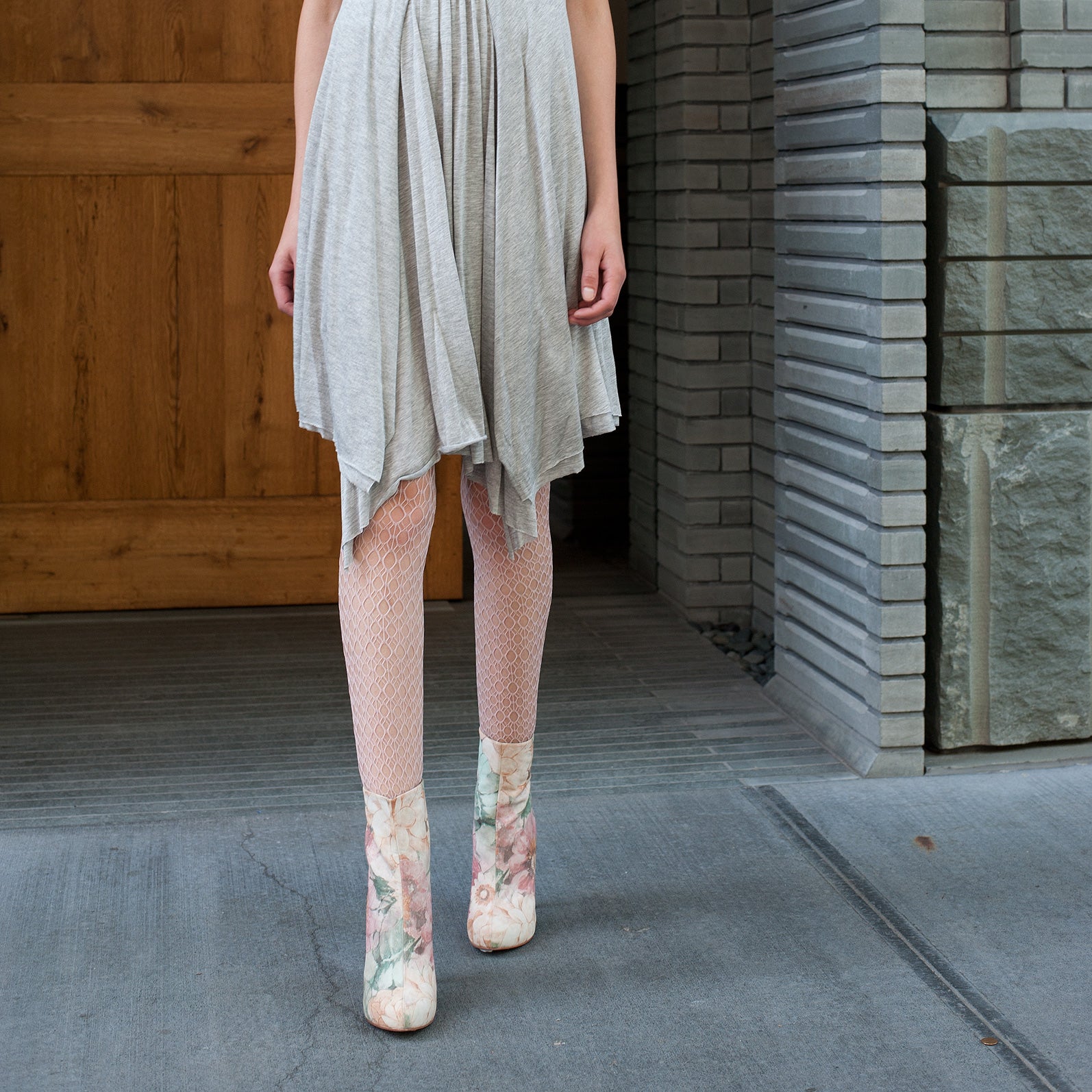 3086 leather boots; pastel flower