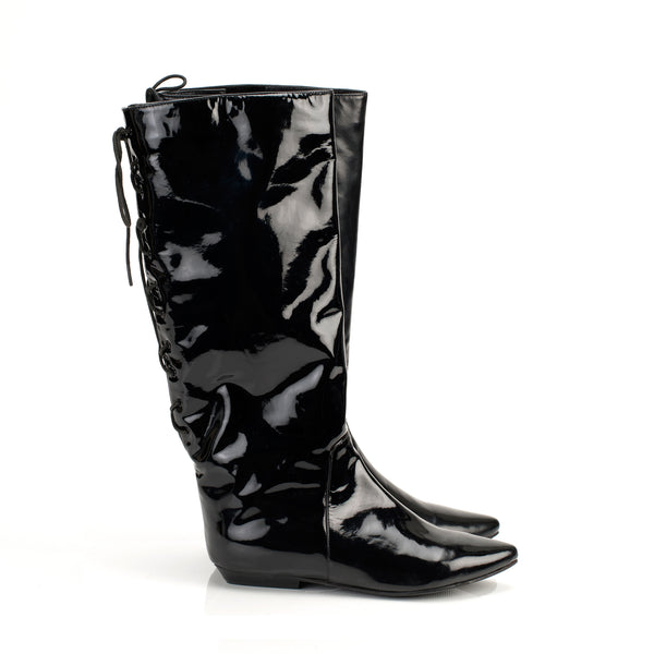 1402 patent leather boots; black