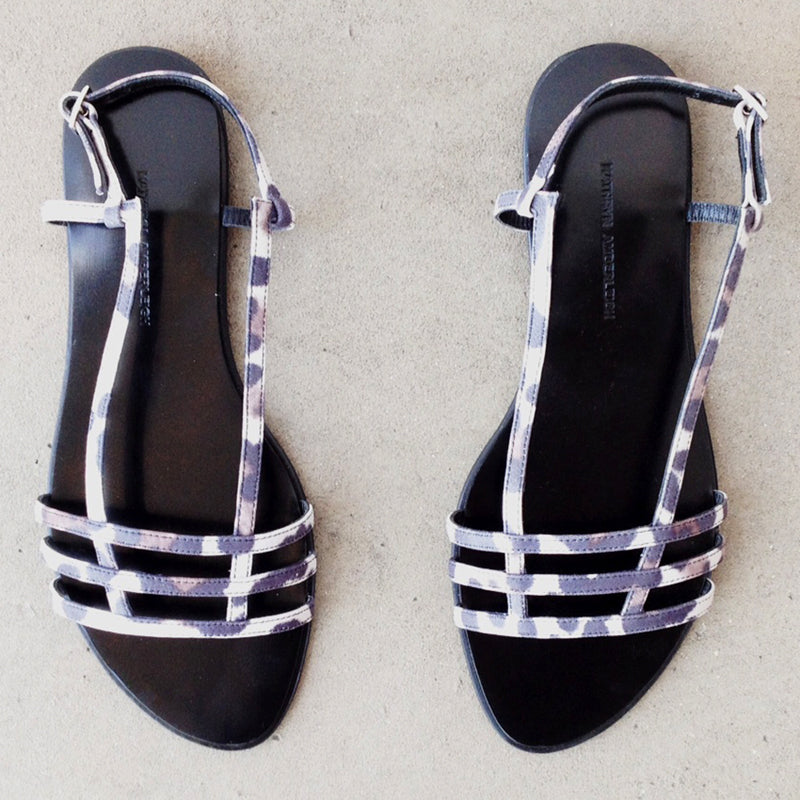 3015 leather sandals; white leo