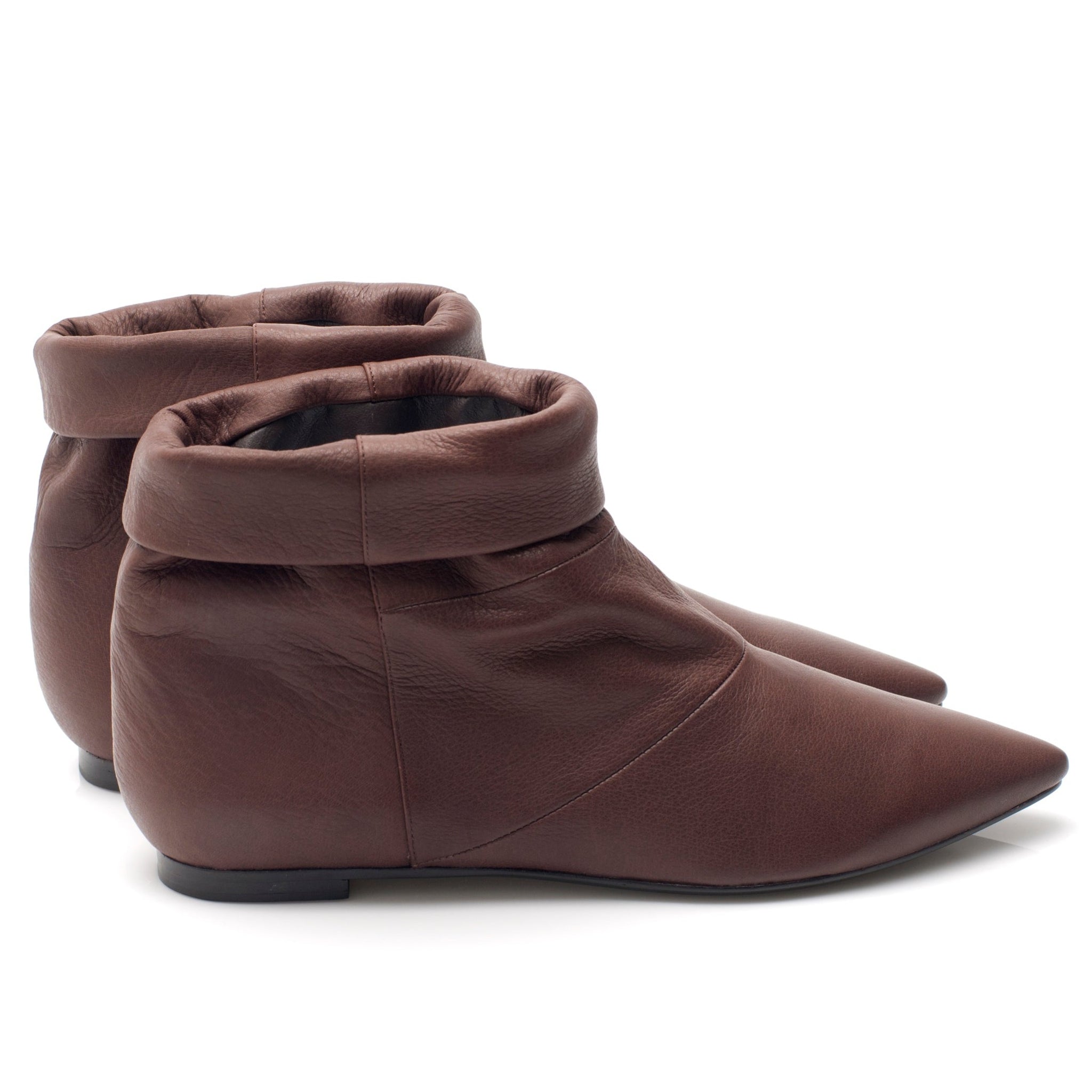 5036 leather boots; brown