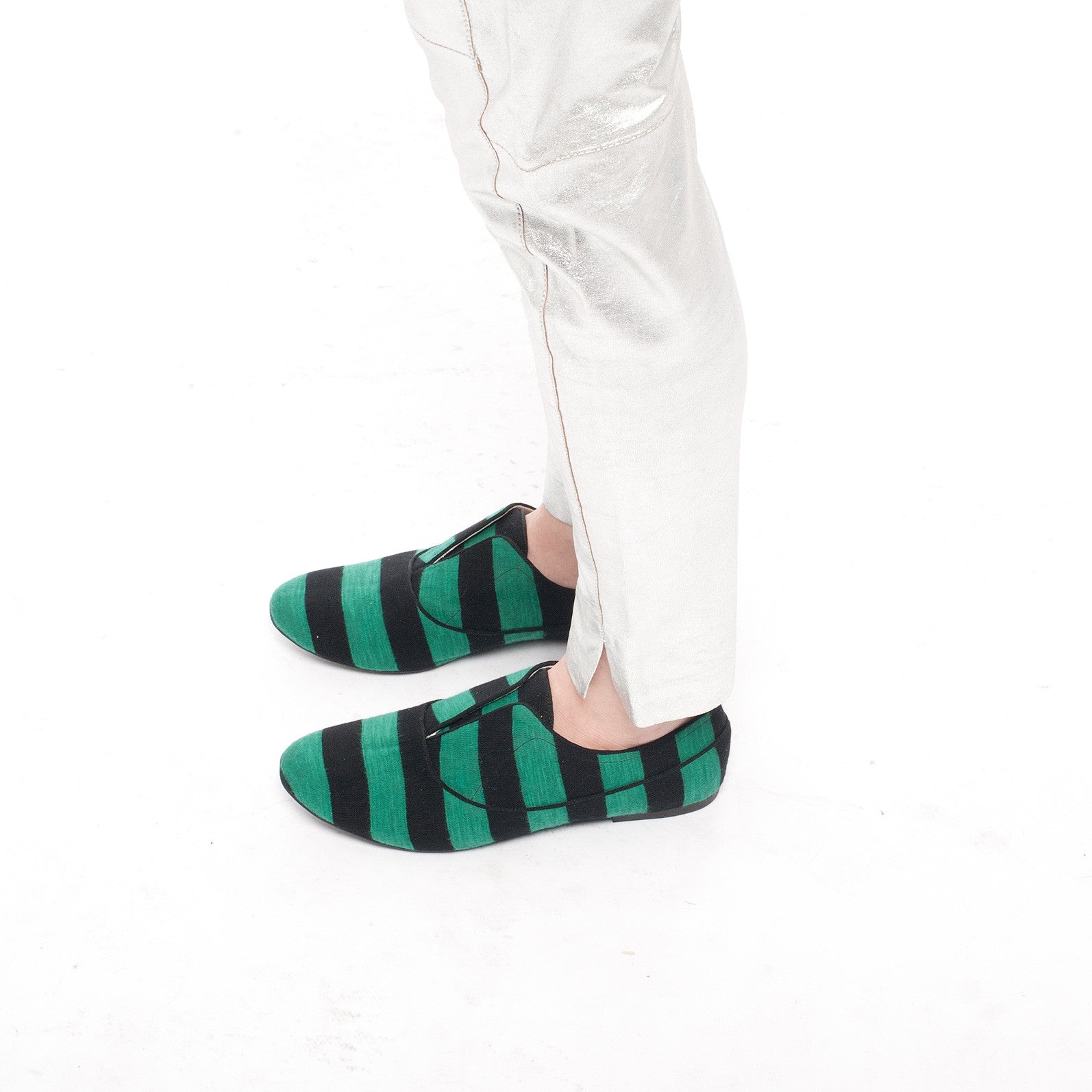 K436 cotton sneakers; green and black