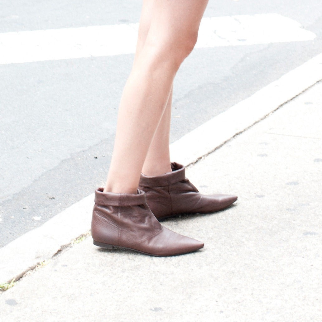 5036 leather boots; brown