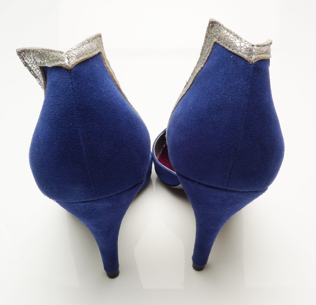 3001 suede heels; marine