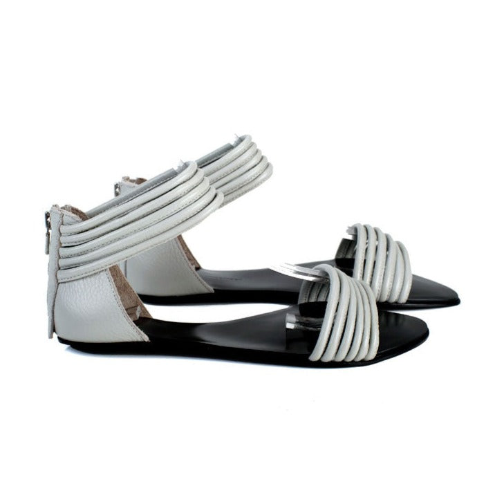 7500 leather sandals; smoke