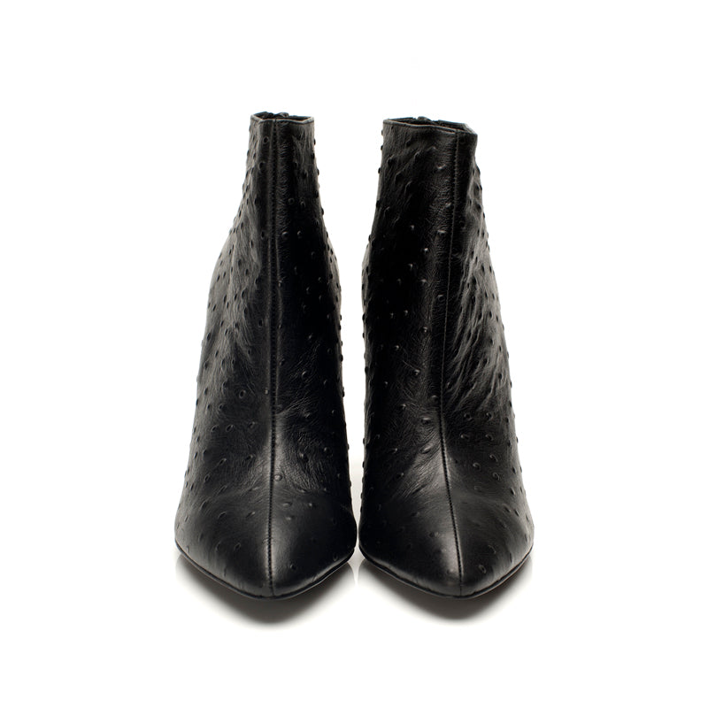 K610 leather boots; black ostrich