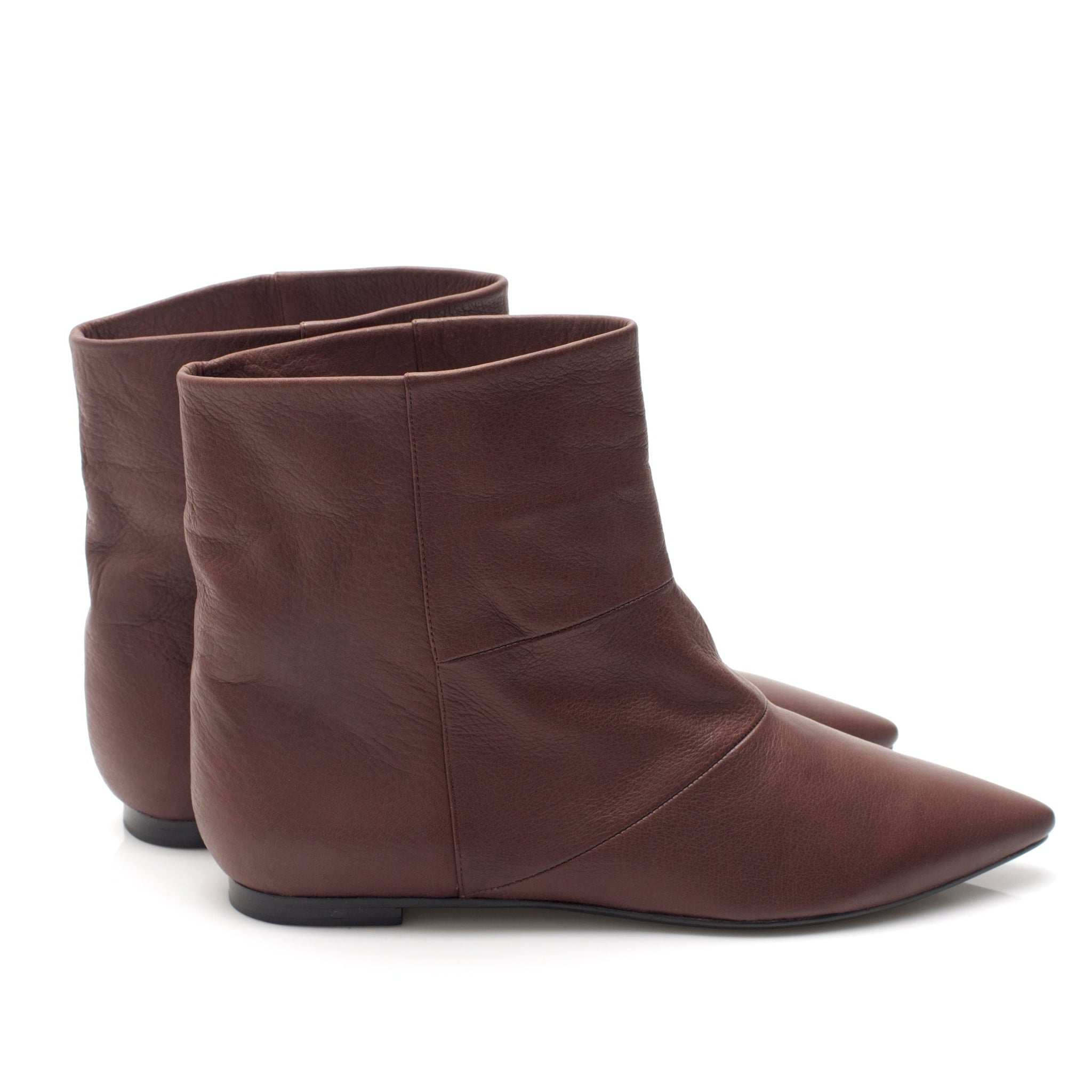 5036 leather boots; brown
