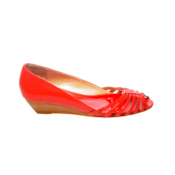 3033 leather pumps; red